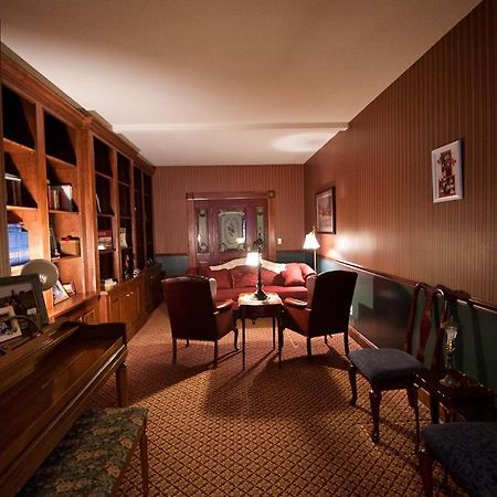 Victorian Veranda Country Inn Лоренс Екстер'єр фото