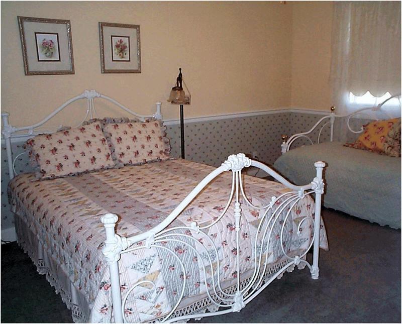Victorian Veranda Country Inn Лоренс Номер фото