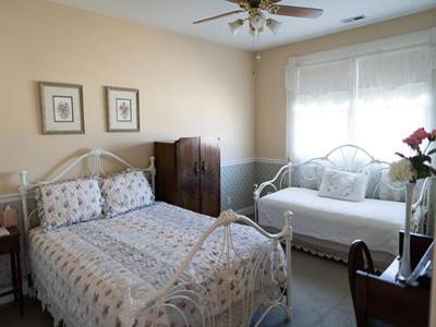Victorian Veranda Country Inn Лоренс Екстер'єр фото